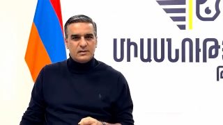 Սաֆարովին նոր կոչում, իսկ մեզ` 2 կանիստր բենզին ու Փաշինյանի շնորհակալությունը Ադրբեջանի նախագահին. Արման Թաթոյան