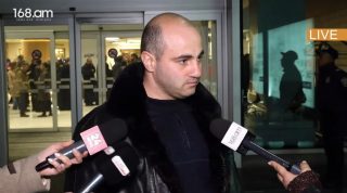 Իշխանությանը չհաջողվեց բռնի ուժով Վեհարանը ցրել. դպիր