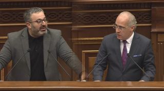 Պարոն Քոչարյա՛ն, Դուք քաշվեցիք. Գառնիկ Դանիելյան