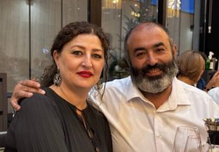 Շո՛ւտ ապաքինվիր և շարունակի՛ր քո հայրենանվեր գործը․ Տեր Վրթանեսի կինը գրառում է արել