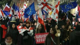 Թբիլիսիում կանայք ցույց են անցկացրել Վրաստանում Եվրամիության դեսպանության շենքի մոտ