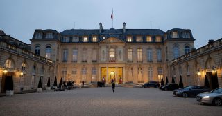 Սկանդալ Ելիսեյան պալատում․ սեղանապետը տարիներ շարունակ գողացել է թանկարժեք սպասքը