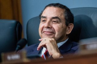 Թրամփը ներում է շնորհել Ադրբեջանի շահերը պաշտպանելու նպատակով կաշառք ստանալու համար մեղադրվող դեմոկրատ կոնգրեսականին