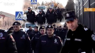 «Եթե էստեղ ենք, ուրեմն ռիսկեր կան»․ ոստիկանությունը մեծաթիվ ուժեր է կենտրոնացնում Մայր Աթոռում