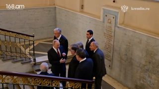 Պուտինը Էրմիտաժում էքսկուրսիա է անցկացնում Փաշինյանի ու ԱՊՀ մյուս ղեկավարների համար