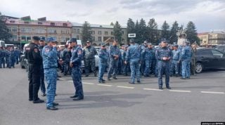 Ձերբակալվել են Գյումրիի փոխքաղաքապետն ու կոմունալ բաժնի պետը