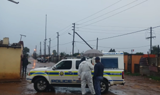 Հարավ-Աֆրիկյան Հանրապետության քաղաքներից մեկում հնչել են կրակnցներ. կա 9 զnհ և 10 վիրավnր