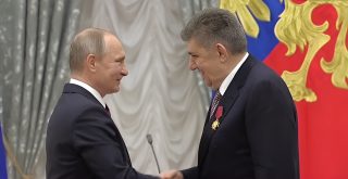 Պուտինը «Հայրենիքին մատուցած ծառայությունների համար» երրորդ աստիճանի շքանշան է շնորհել Ռուսաստանի հայերի միության նախագահին