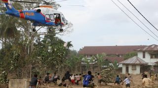 Ինդոնեզիայում ավելի քան 900 մարդ է զոհվել ջրհեղեղի հետևանքով