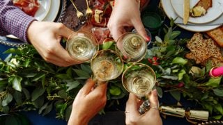 Ինչ և որքան արժե խմել Ամանորին. խորհուրդ է տալիս բժիշկը