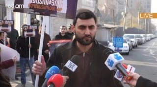 Մինչև Փաշինյանի գալը ԵՄ դեսպանատունն անմիջապես արձագանքում էր, հենց մեկի թևից քաշում էին. ակցիայի մասնակից