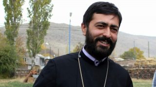 Կարգալույծ է հռչակվել Տ․ Թադե քահանա Թախմազյանը