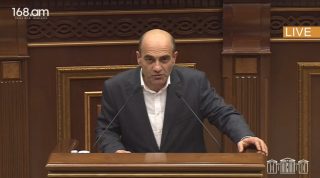 Աշխատող աղքատների խնդիրները գնալով խորանում են. Թադևոս Ավետիսյան