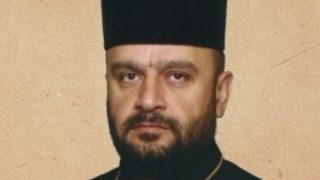 Իր թեմն անտեր թողած առաջնորդը, իբր թե մտածում է ամբողջ Հայ Եկեղեցու մասին՝ իրեն բնորոշ կեղծ, հուզական ու մարդահաճո հայտարարություններով. Սերոբ Ազիզյանը՝ Վազգեն Միզախանյանին