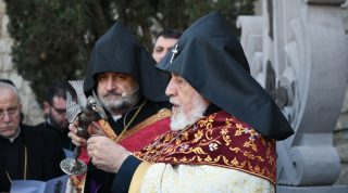 Ինչո՞ւ համախմբվել ամենայն հայոց կաթողիկոսի շուրջ. Սամվել դպիր Գրիգորյան