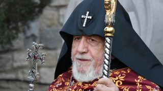 Մտավախություն կա, որ Մարսելից վերադարձող Կաթողիկոսին փորձելու են կալանավորել. հայտարարություն