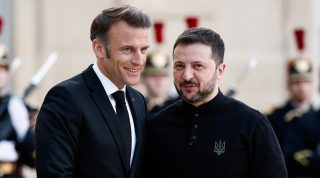 Զելենսկին կնոջ հետ ժամանել է Ֆրանսիա՝ Մակրոնի հետ հանդիպման