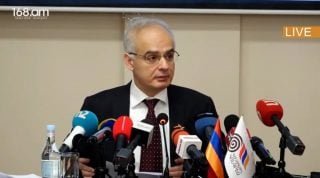 Հրապարակումները պնդում են` Փաշինյանը հրեշ է, որը ստացել է կարգավորման պլան, բայց մերժել է. Զուրաբյան