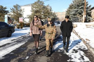 Մարդու իրավունքների պաշտպան Անահիտ Մանասյանն այցելել է ՊՆ N զորամասի կանանց գումարտակ
