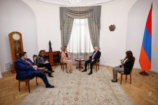 Փոխվարչապետը անձամբ իր և Կառավարության անունից շնորհակալություն է հայտնել դեսպանին
