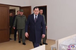 Պապիկյանը շրջայց է կատարել Ռազմական ակադեմիայի նորոգվող մասնաշենքում