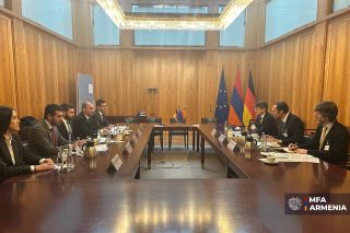 Կոստանյանը զրուցակցին է ներկայացրել «ԹՐԻՓՓ ուղի» նախագծի կյանքի կոչման արդյունքում ակնկալվող տարածաշրջանային հնարավորությունները