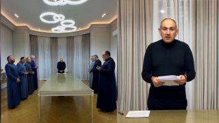 Նիկոլ Փաշինյանը 10 տիրադավների հետ իր կեցավայրում նոր պլան է մշակել