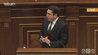 Եղբայրներ ու քույրեր ջան, գնացեք, ծանոթացեք 44-օրյա պատերազմի հանձնաժողովի զեկույցին. չեմ հասկանում լոկացիայի խնդիր ե՞նք լուծում. Ալեն Սիմոնյանը ընդդիմադիր պատգամավորներին