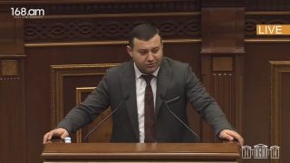 ՔՊ-ական Նարեկ Գրիգորյանը ԱԺ ամբիոնից «կյանքի դասեր» է տալիս՝ մոռանալով Փաշինյանի հայտարարությունը