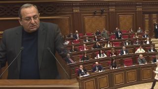 Հրահանգով եք շարժվում՝ այն էլ բռնապետական հակումներ ունեցող մեկ անձի հրահանգով. Մինասյանը՝ ՔՊ-ին