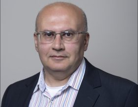 Բոլոր նրանց, ում հետաքրքրում է, թե ինչպես են Հայաստանում դպրոցի տնօրեն նշանակում. Արտակ Քյուրումյան