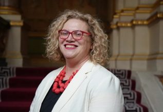 Մեծ Բրիտանիայի դեսպանն արձագանքել է վիզայի պատճառով Եվրոպայի առաջնությանը հայ գեղասահորդների չմասնակցելու դրվագին