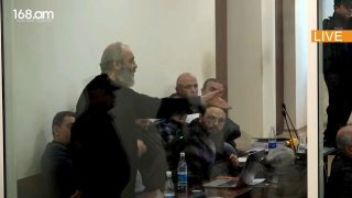 Հարց ունեմ մեղադրողներին՝ էս ամբողջ գործընթացի մեջ փաստերի նենգափոխում հանդիպե՞լ եք, թե՞ ոչ. եթե իրավական մասը շրջանցելու եք, տղամարդկություն ունեցե՛ք, բարոյական մասը մի՛ շրջանցեք. Բագրատ Սրբազան