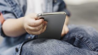 Ինչո՞վ է սմարթֆոնը սպառնում մինչև 13 տարեկան երեխաների հոգեկան ներաշխարհին