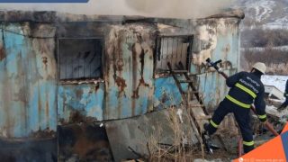 Ջրաշեն թաղամասի 3-րդ փողոցում այրվել է վագոն-տնակ