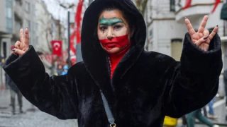 AFP. Թուրքիայի իշխանությունները խոչընդոտել են Ստամբուլում Իրանի հյուպատոսության մոտ իրանցիների բողոքի ակցիային