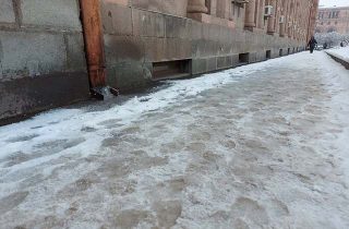 Բազմաբնակարան շենքերի մուտքերի և հարակից տարածքների մաքրման պատասխանատուն համատիրությունն է