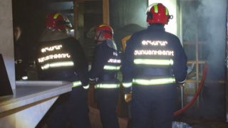 Հրդեհ՝ Իսակովի պողոտայում գտնվող կահույքի պարագաների խանութում