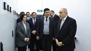 Նիկոլ Փաշինյանը ԵՊՀ-ում ծանոթացել է նոր գերհամակարգչային կենտրոնի գործունեությանը