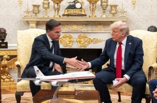 Շատ լավ հեռախոսազրույց եմ ունեցել ՆԱՏՕ-ի գլխավոր քարտուղարի հետ. Թրամփ