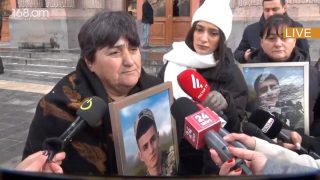 Երկու թանկ տղա ուներ, երկուսին էլ տվեց հայրենիքին, 2 անգամ տուն է կորցրել, այսպե՞ս են վարվում