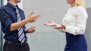 Ժեստիկուլյացիա. Ինչո՞ւ ենք խոսում ձեռքերով