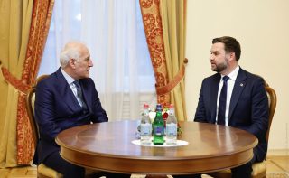 Վահագն Խաչատուրյանն ընդունել է Ջեյ Դի Վենսին