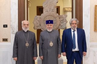Վենսը Բաքվում քննարկել է գերիների ազատ արձակման հարցը