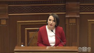 Ես ամոթից գետինն եմ մտնում՝ ինձ շատ վատ եմ զգում. Լուլու