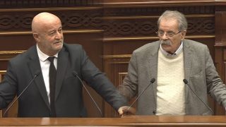 Հակոբ Մովսես, դուք Փաշինյանին որևէ քննադատական խոսք ասե՞լ եք՝ չեք ասել, բա ասեք. Հովիկ Աղազարյան