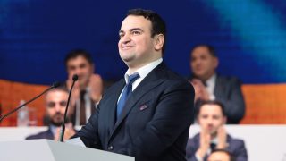 «Ուժեղ Հայաստան» խմբակցության ղեկավար է ընտրվել Նարեկ Կարապետյանը, քարտուղար՝ Տիգրան Աբրահամյանը