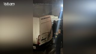 Լավ եմ…Աստված օգնական, սրբազան.  Արշակ սրբազանին դատարանից տանում են ՔԿՀ