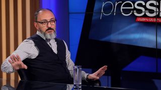 Այն հանգամանքը, որ պետություն-եկեղեցի հարաբերությունները կարող են կարգավորվել օրենքով, չի նշանակում, որ ԱԺ-ն կարող է օրենքով վերացնել եկեղեցու՝ սահմանադրությամբ և միջազգային իրավունքով պաշտպանվող ինքնավարությունը․ Բեգոյան