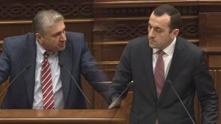 Ասում եք՝ առանձին կասենք ինչ է եղել Վանաձորում, ասեք ձեր ելույթում. Արթուր Խաչատրյան